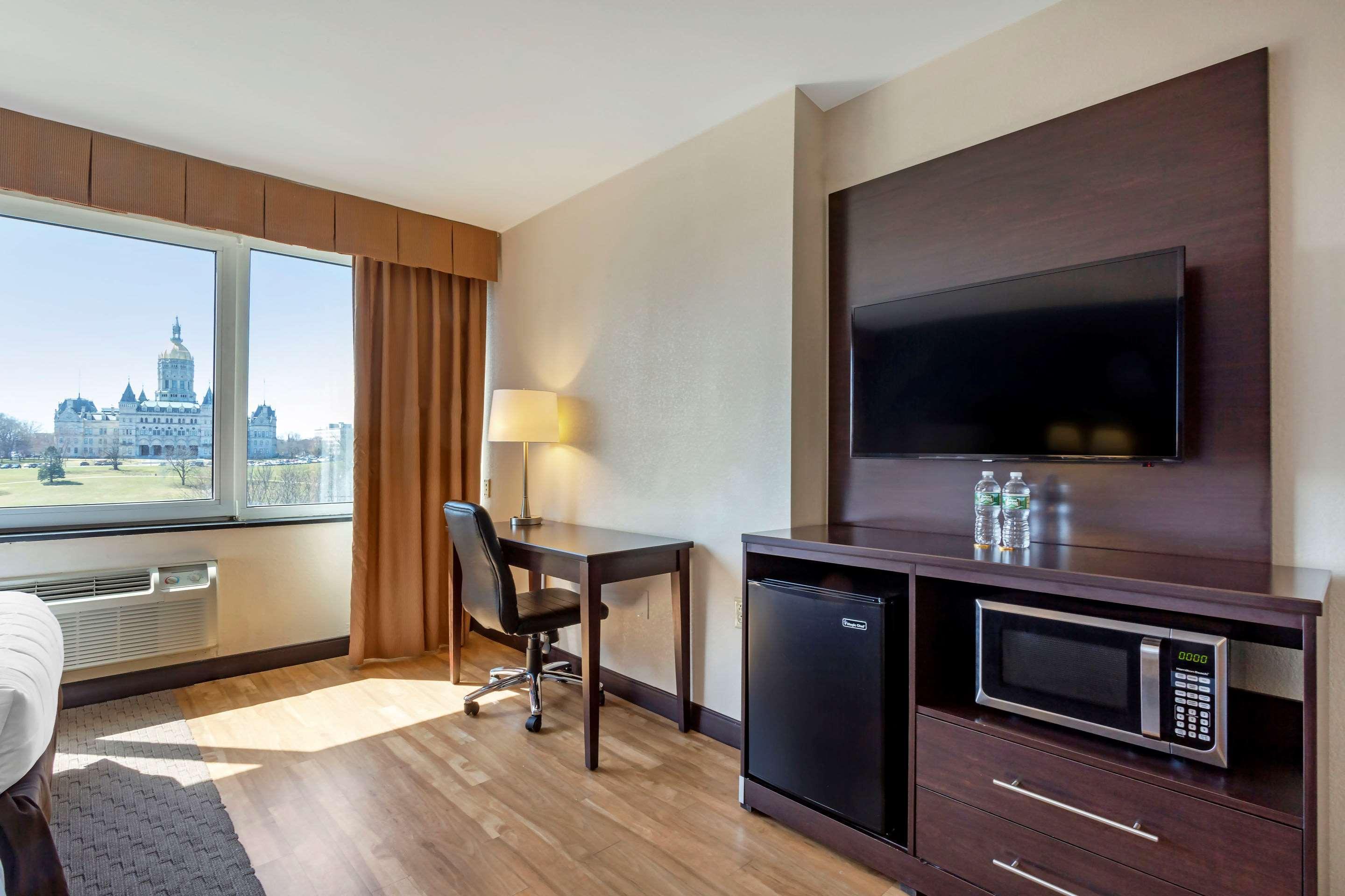 The Capitol Hotel Хартфорд Экстерьер фото