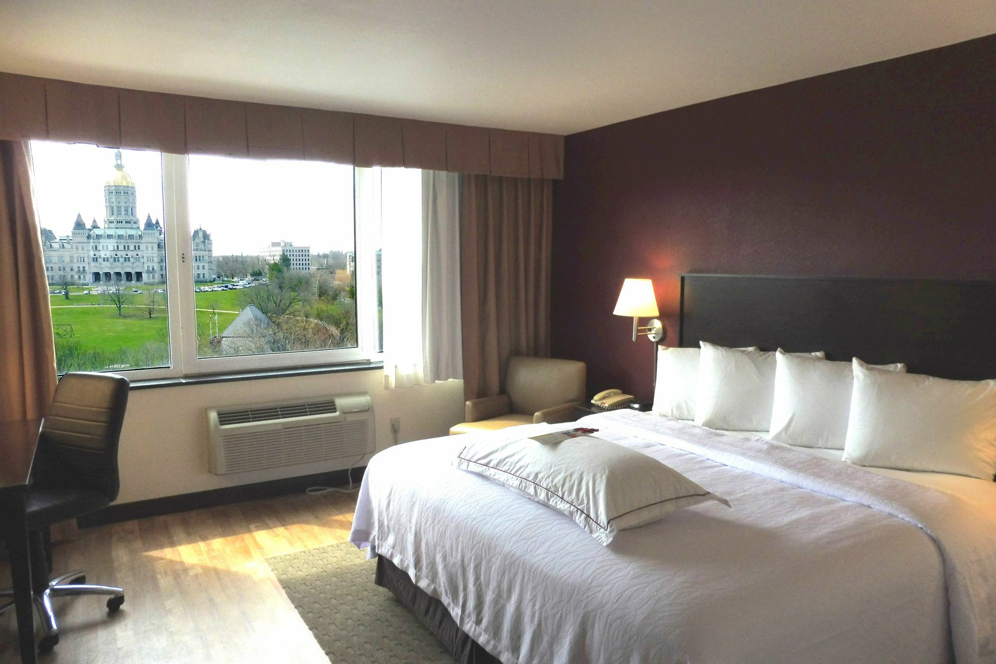The Capitol Hotel Хартфорд Экстерьер фото